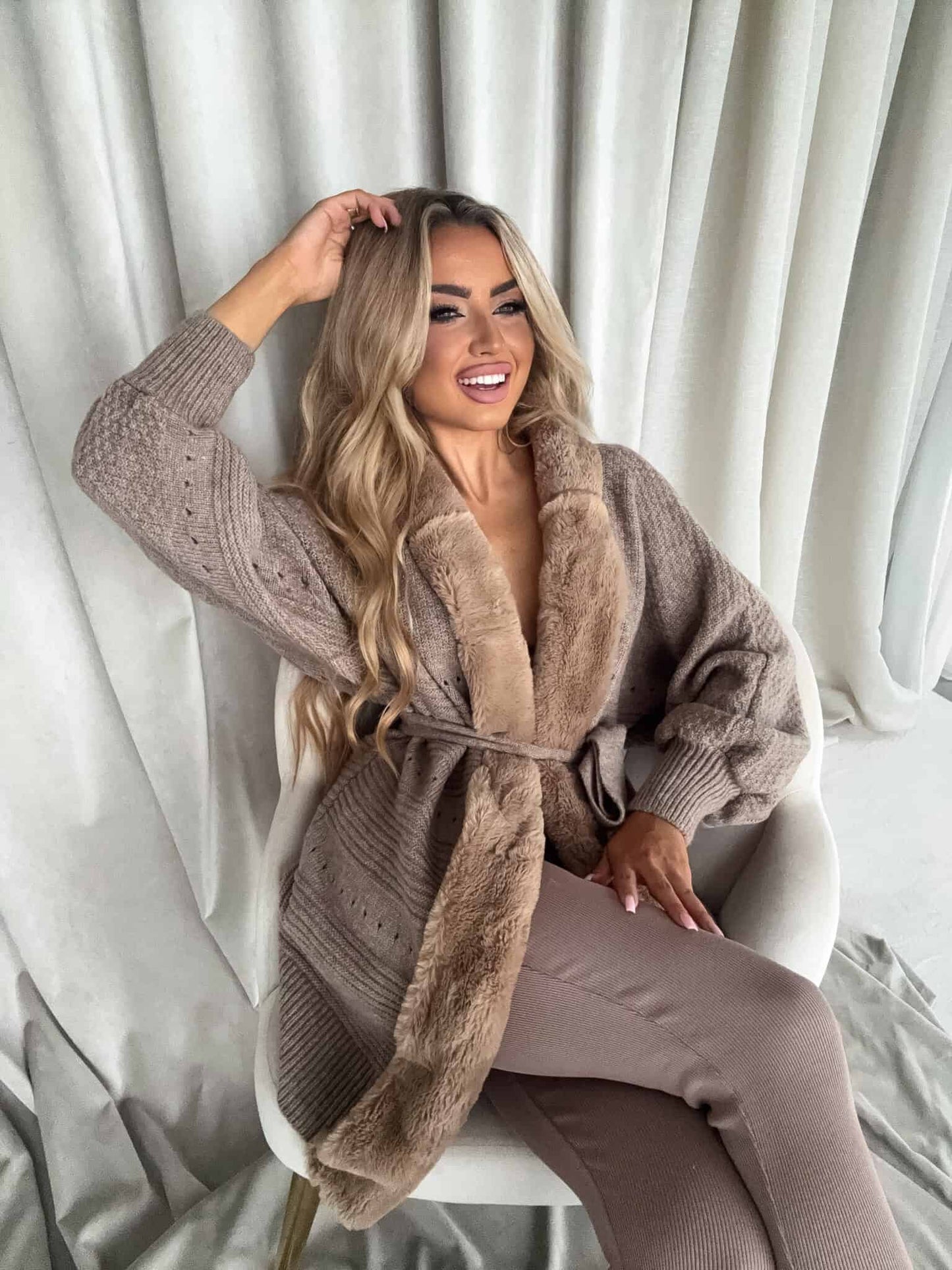 Strickjacke DREAM - mokka