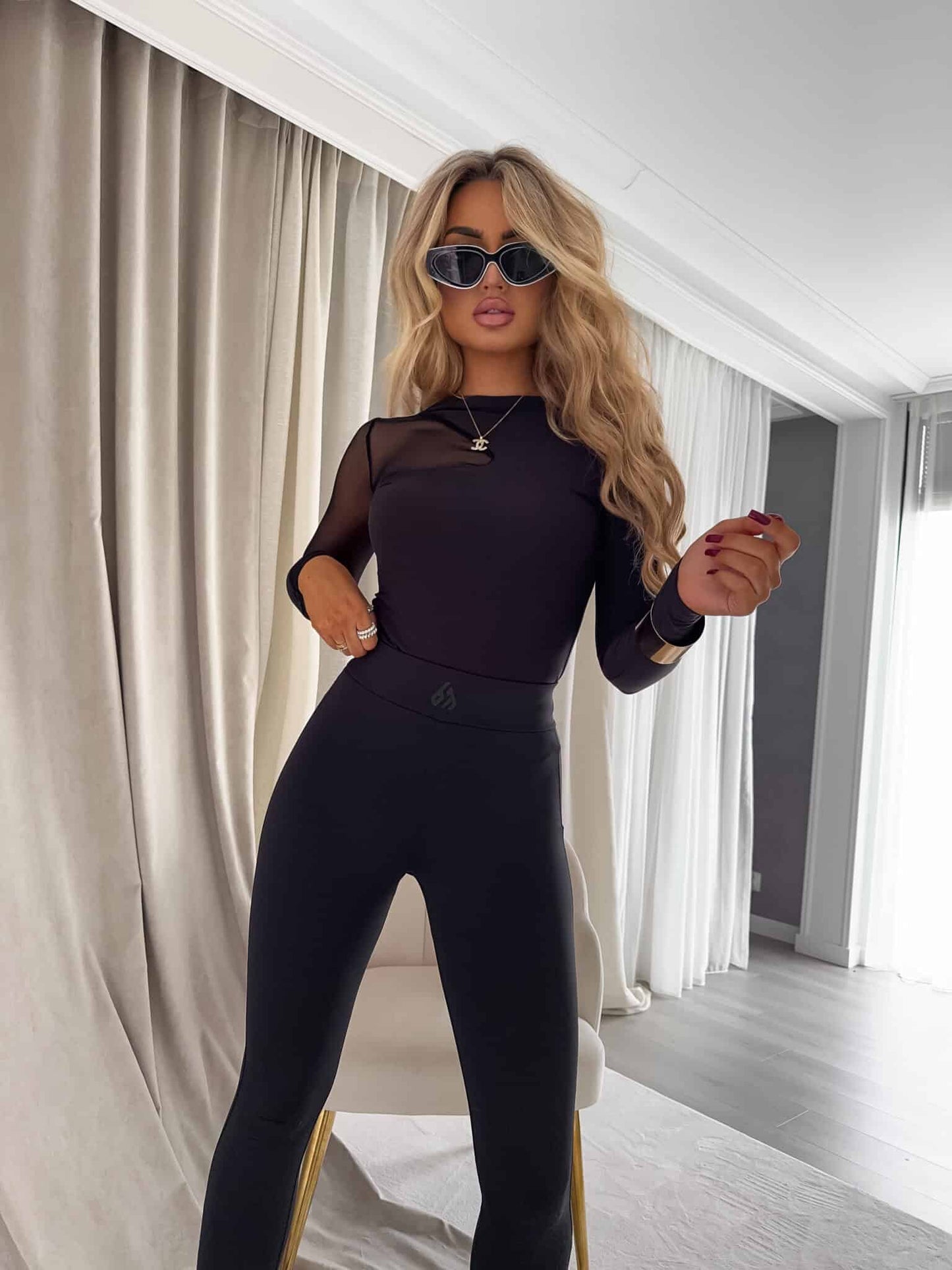 Damenbluse SUZI – schwarz