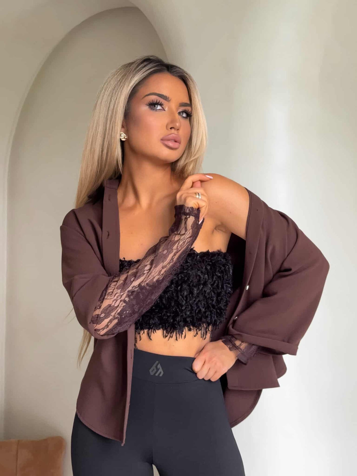 Damenbluse ÄRMELSPITZE  - SCHOKOBRAUN