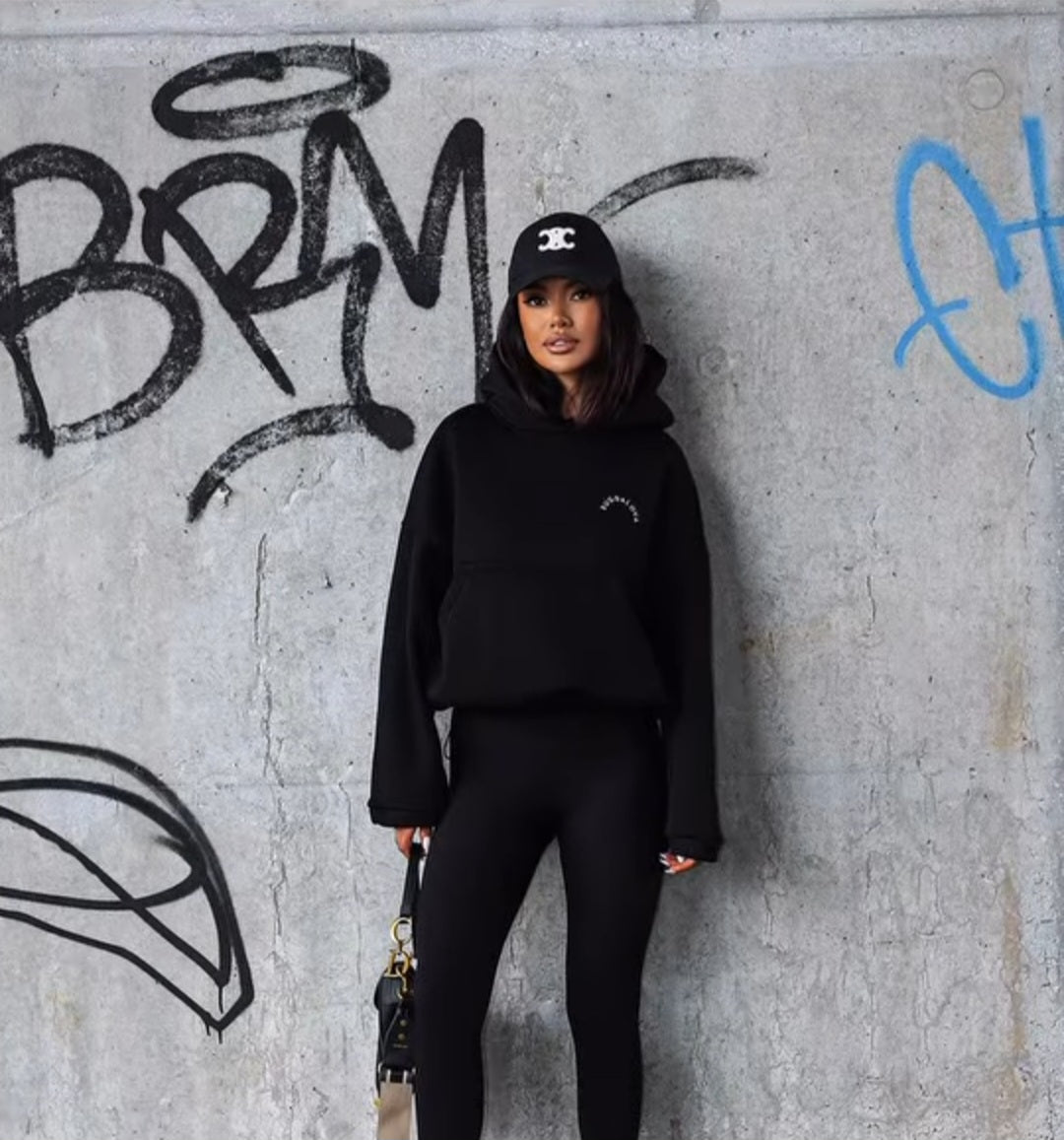 Sweatshirt By Mia Bugdalova Circle Schwarz