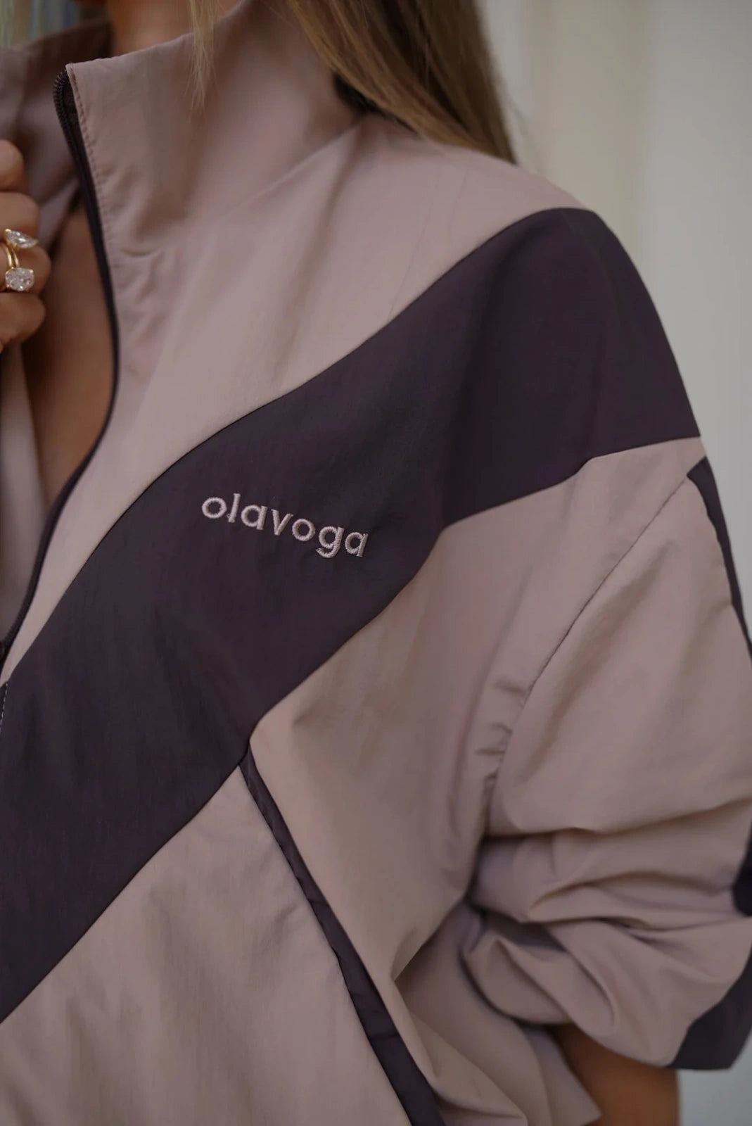 Jacke OLAVOGA VOID CAPPUCCINO