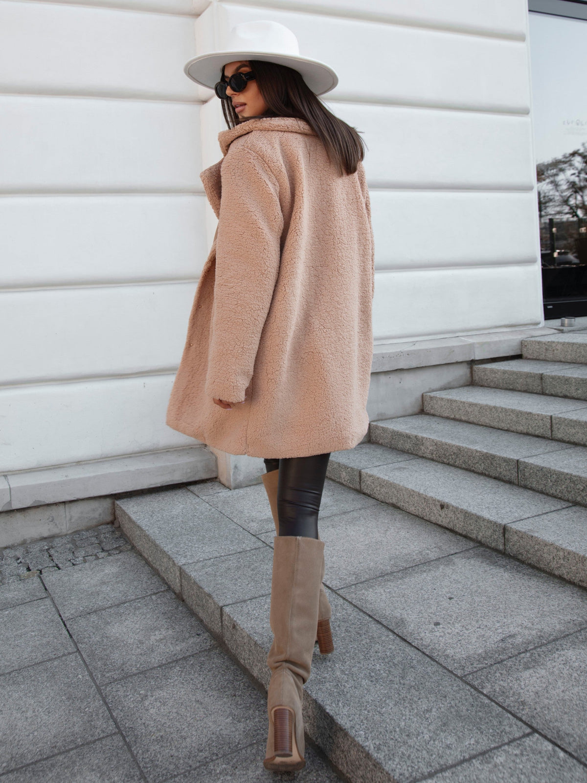 Damen- Teddy- Mantel Beige